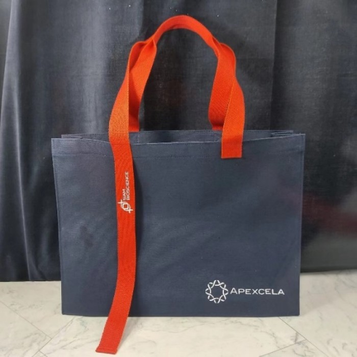 Tote Bag: Apexcela